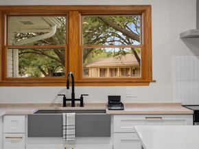 2710 Greenlawn PKWY, Austin TX 78757