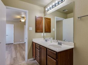 8912 Norwich Castle, Austin TX 78747