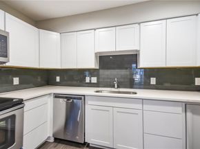 935 La Posada DR 142, Austin TX 78752