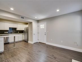 935 La Posada DR 142, Austin TX 78752