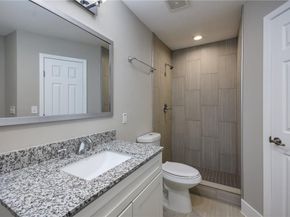 935 La Posada DR 142, Austin TX 78752