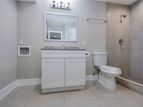 935 La Posada DR 142, Austin TX 78752