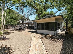 1006 Shelley Ave, Austin TX 78703