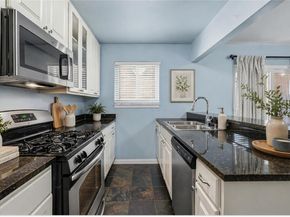 1210 Windsor RD 104, Austin TX 78703