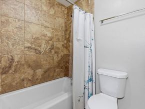 1210 Windsor RD 104, Austin TX 78703