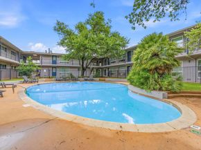 1210 Windsor RD 104, Austin TX 78703
