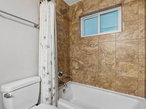 1210 Windsor RD 104, Austin TX 78703