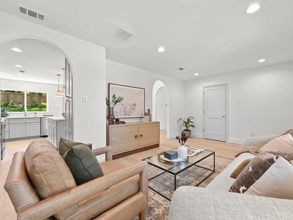 5307 Gladstone DR, Austin TX 78723