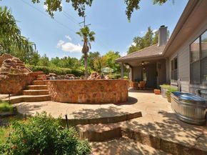 111 Crest View DR, Lakeway TX 78734