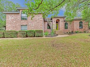 111 Crest View DR, Lakeway TX 78734