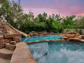 111 Crest View DR, Lakeway TX 78734