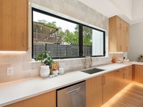 1910 Crooked LN, Austin TX 78741
