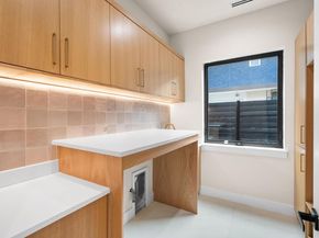 1910 Crooked LN, Austin TX 78741