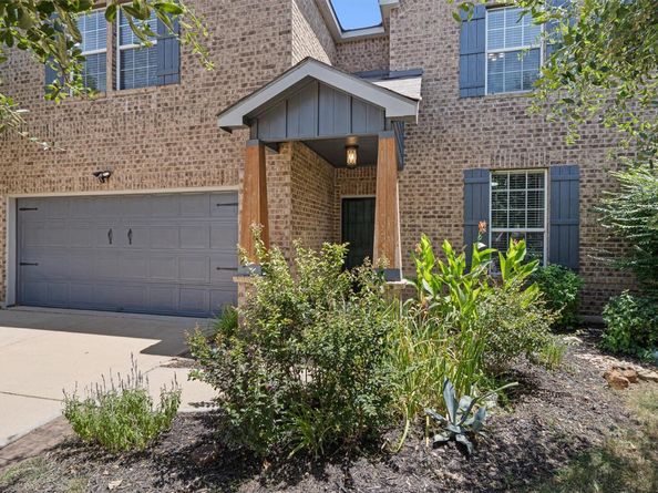 205 Talon Grasp TRL, Leander TX 78641