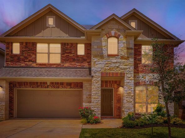 9816 Eloquence DR, Manor TX 78653