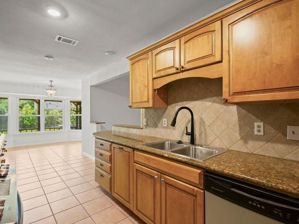 2109 Brandywine LN, Austin TX 78727