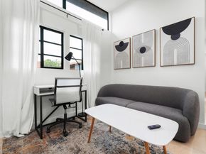 400 E 30th ST 200, Austin TX 78705