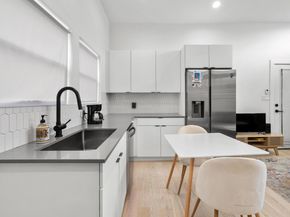 400 E 30th ST 200, Austin TX 78705