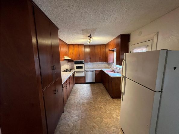 1200 Bentwood RD, Austin TX 78722