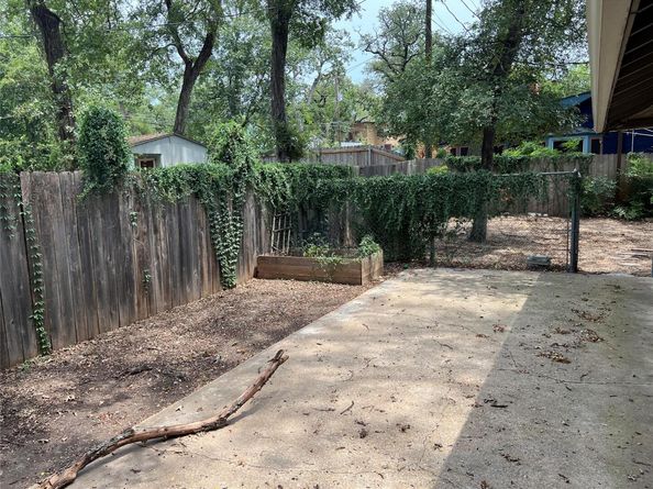 1200 Bentwood RD, Austin TX 78722