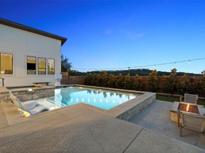 204 Ringtail Stream DR, Lakeway TX 78738