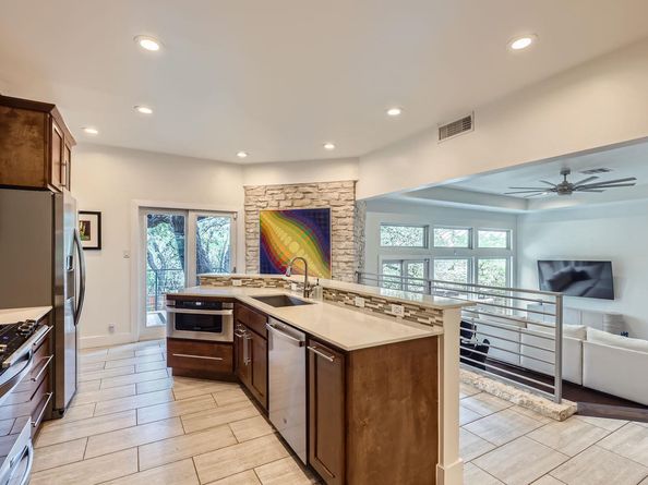 2203 Doral DR, Austin TX 78746