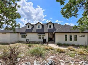 9008 Hobby LN, Jonestown TX 78645