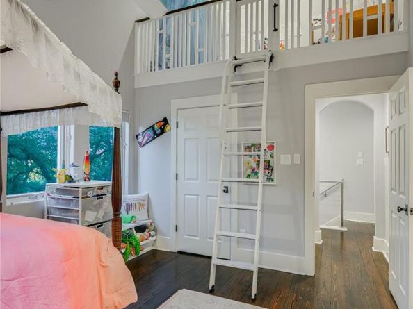 2701 Bartons Bluff LN, Austin TX 78746