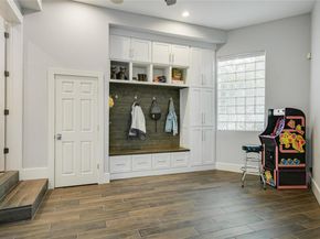 2701 Bartons Bluff LN, Austin TX 78746