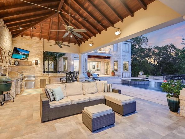 2701 Bartons Bluff LN, Austin TX 78746