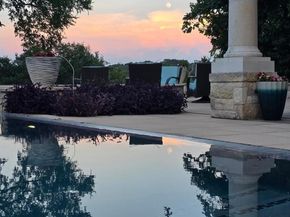 2701 Bartons Bluff LN, Austin TX 78746