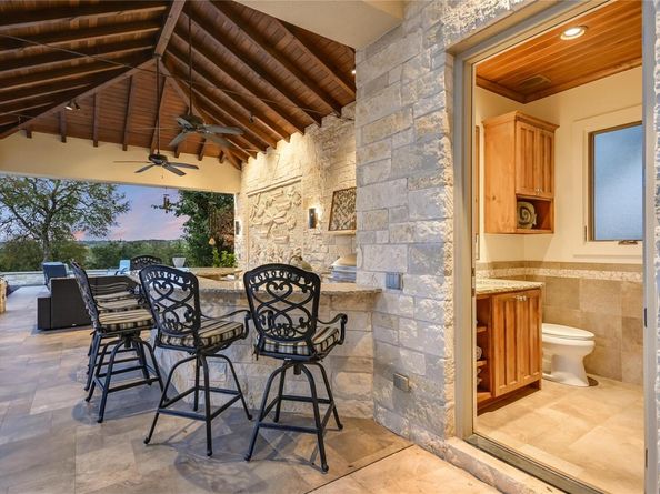 2701 Bartons Bluff LN, Austin TX 78746