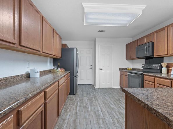 6820 Derby Downs DR, Austin TX 78747