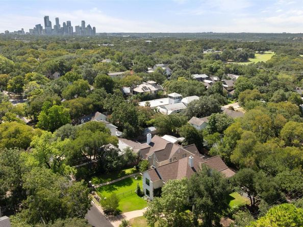 3313 Bridle PATH, Austin TX 78703