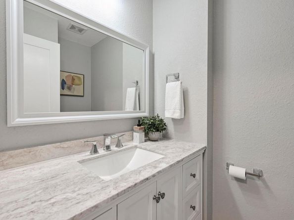 3305 Santa Monica DR, Austin TX 78741