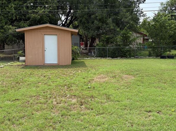 5907 Eureka DR, Austin TX 78745