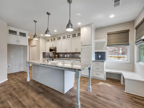 709 S Frontier LN, Cedar Park TX 78613