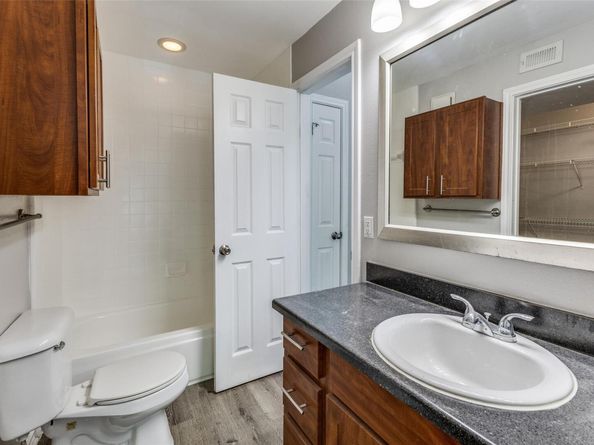 6804 N Capital Of Texas Highway 125, Austin TX 78731