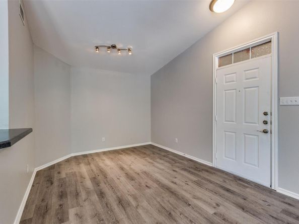 6804 N Capital Of Texas Highway 125, Austin TX 78731