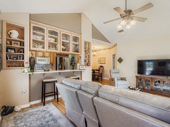 815 Riva Ridge DR, Leander TX 78641