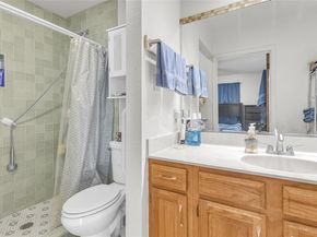 33 Oaks PL, Lago Vista TX 78645