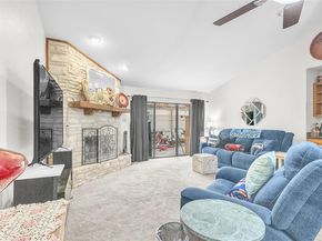 33 Oaks PL, Lago Vista TX 78645