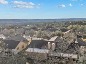 33 Oaks PL, Lago Vista TX 78645