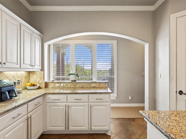 911 Ottawa DR, Austin TX 78733