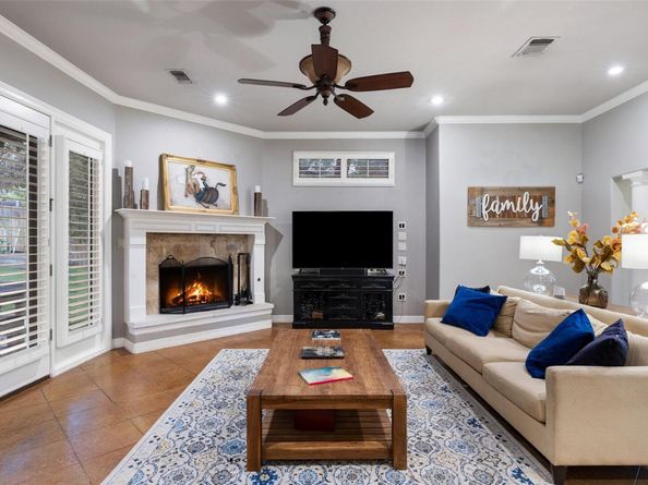 911 Ottawa DR, Austin TX 78733