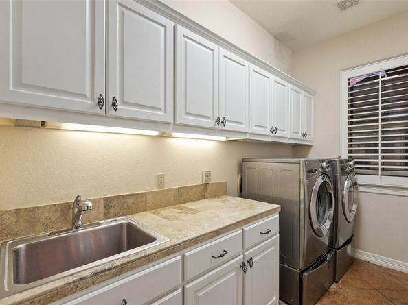 911 Ottawa DR, Austin TX 78733