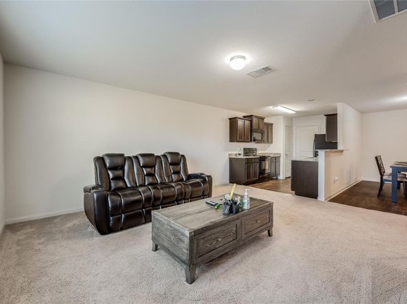 113 Independence Ave, Liberty Hill TX 78642