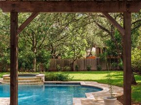 5512 Ballenton LN, Austin TX 78739