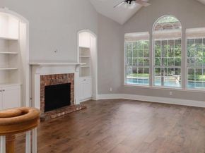 5512 Ballenton LN, Austin TX 78739
