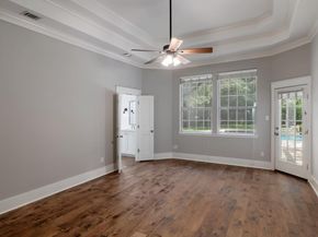 5512 Ballenton LN, Austin TX 78739